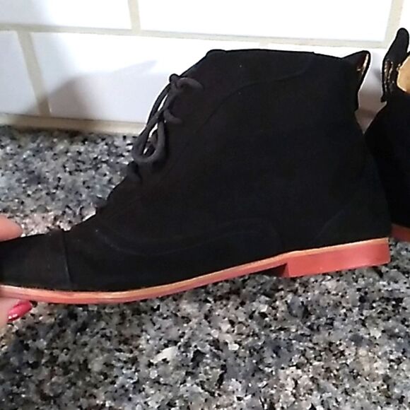 Forever 21 Black Lace Up Booties. Sz 6 - Picture 5 of 9